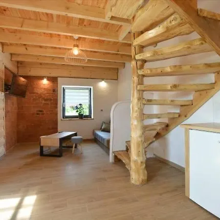 Ferienwohnung Bieszczadzki Szeryf 660-492-682 Polańczyk Exterior foto